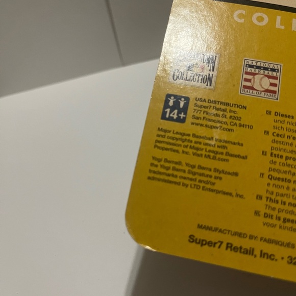 YOGI BERRA MLB Classic All-Stars 1951 NY Yankees Figure - Picture 4 of 9